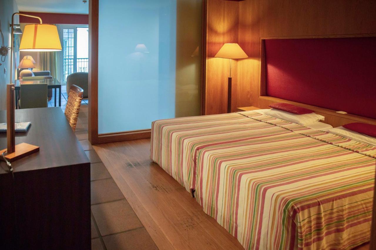 Turisticos Atlantida Apartahotel 4*